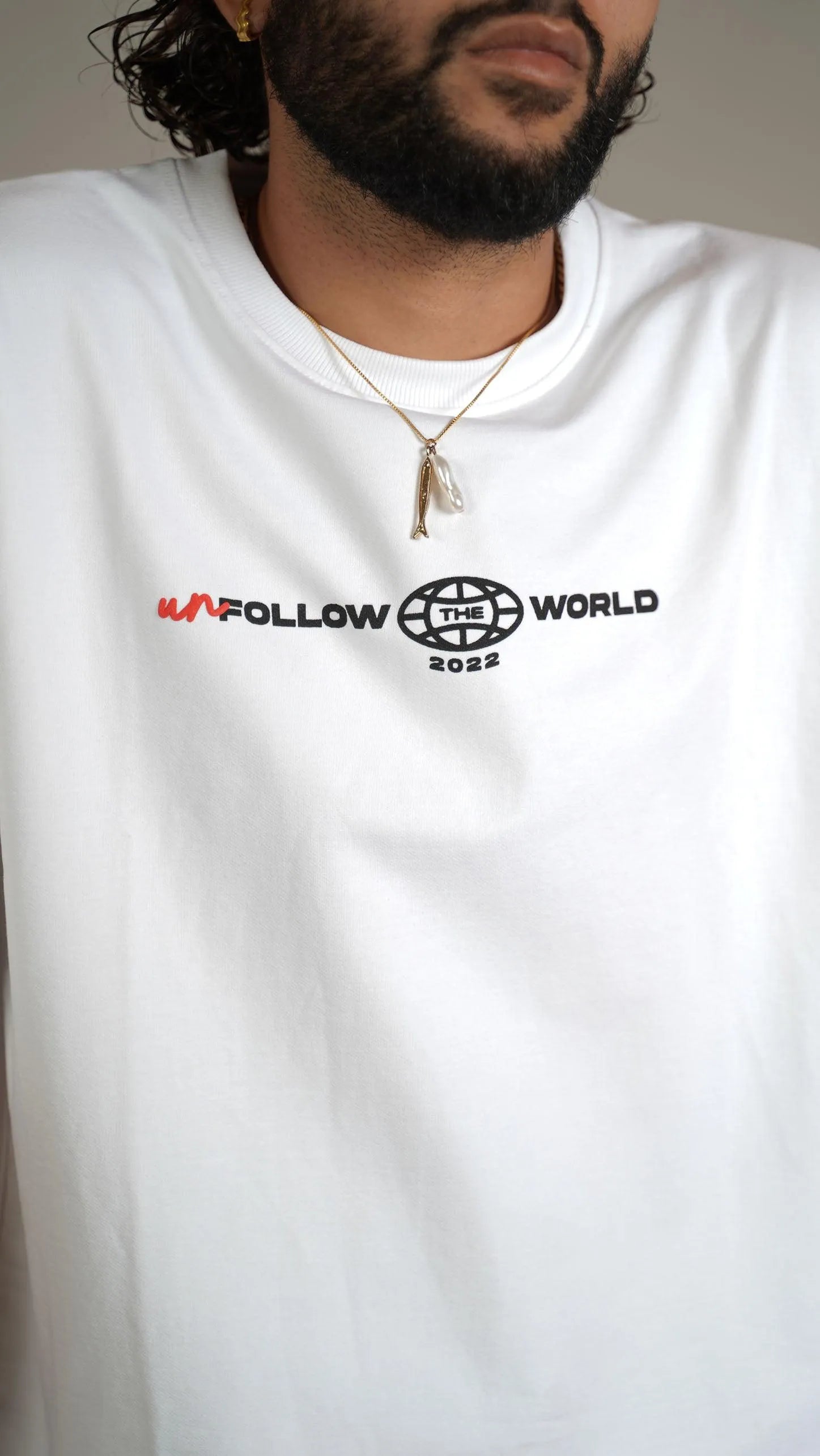 Unfollow The World White Heavyweight T-shirt
